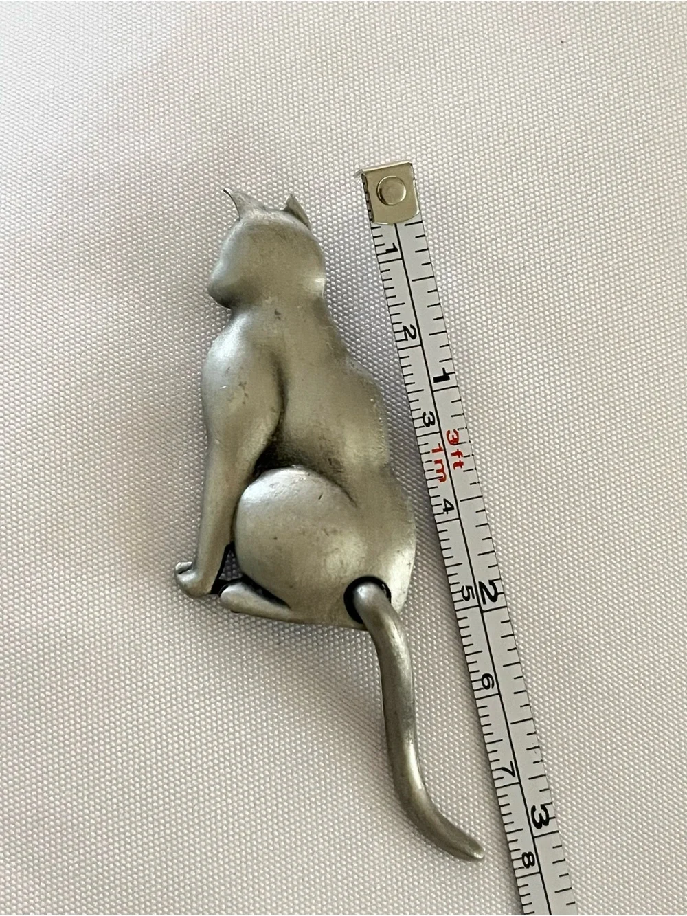 Vintage JJ Jonette Pewter Toned cat Brooch with Movable Tail